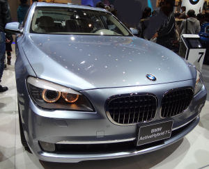 BMWアクティブハイブリッド7L(F04)