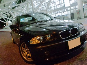 318i-black