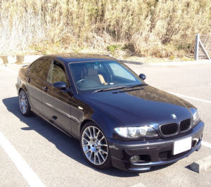 E46 320i Mスポーツ 前