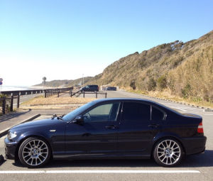 E46 320i Mスポーツ 横