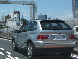 E53 X5バック